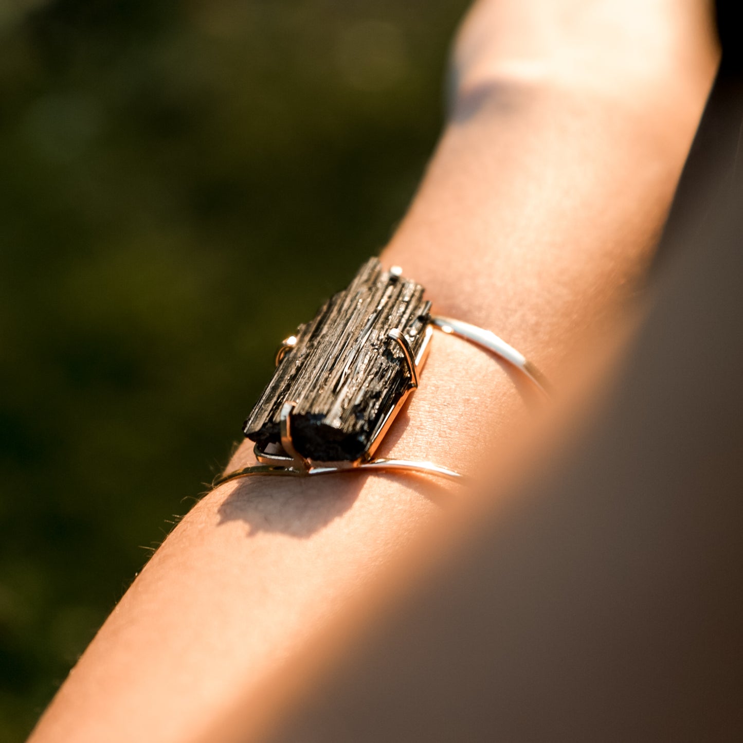 Schwarze Turmalin Bogen Armband